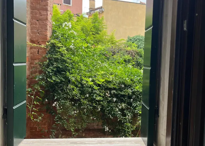 בית הארחה Casa Sulla Laguna Castello 3*