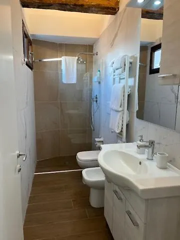 Casa Sulla Laguna Castello