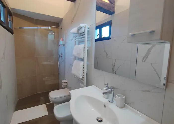 Casa Sulla Laguna Castello