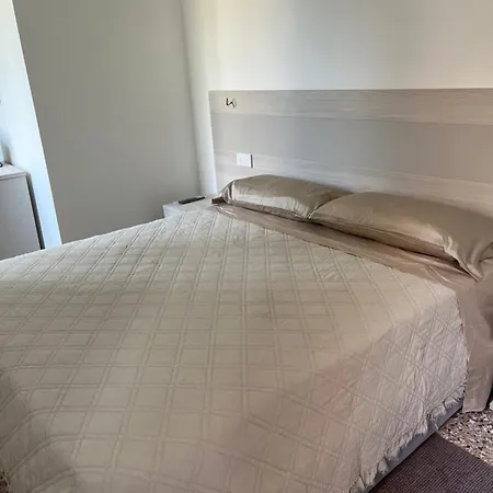 Casa Sulla Laguna Castello