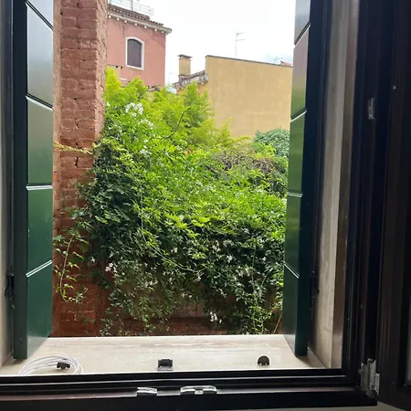 Гостевой дом Casa Sulla Laguna Castello 3*