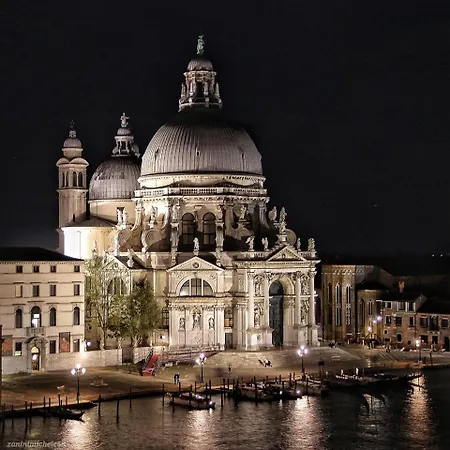 Casa Sulla Laguna Castello