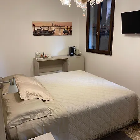 Πανσιόν Casa Sulla Laguna Castello *