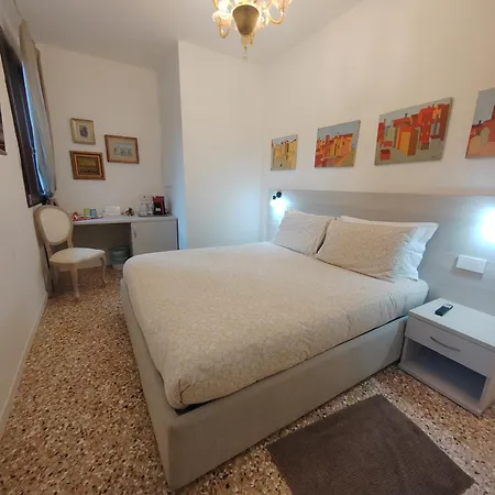 ゲストハウス Casa Sulla Laguna Castello