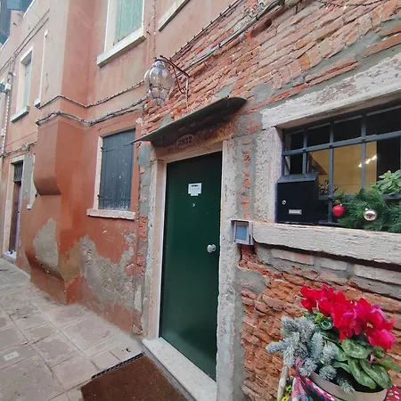 Casa Sulla Laguna Castello 3*