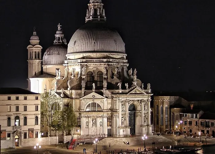 Casa Sulla Laguna Castello