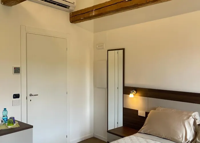 Casa Sulla Laguna Castello