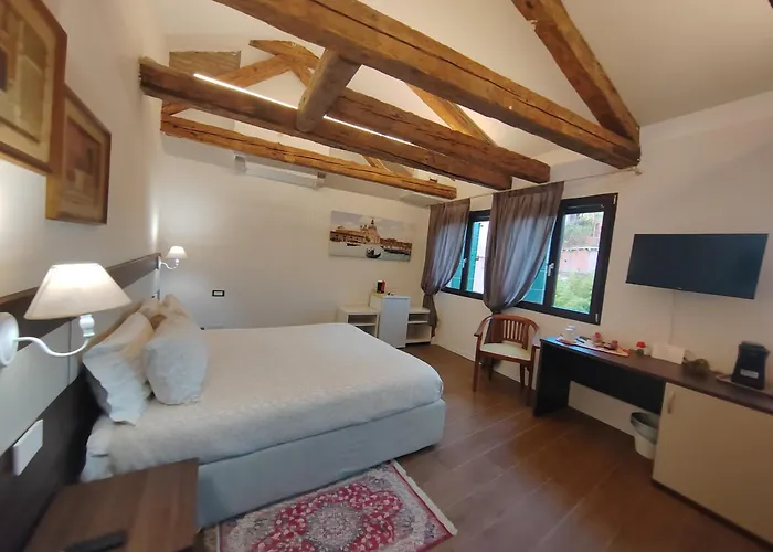 Casa Sulla Laguna Castello 3*