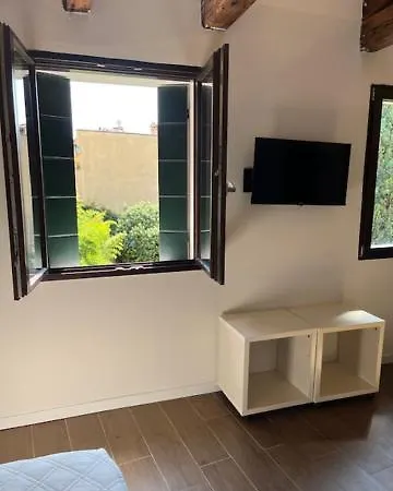 Casa Sulla Laguna Castello 3*