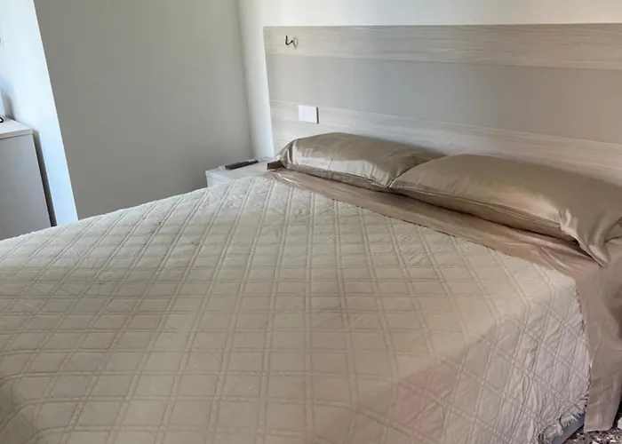 Casa Sulla Laguna Castello