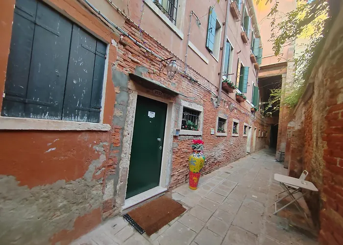 Casa Sulla Laguna Castello